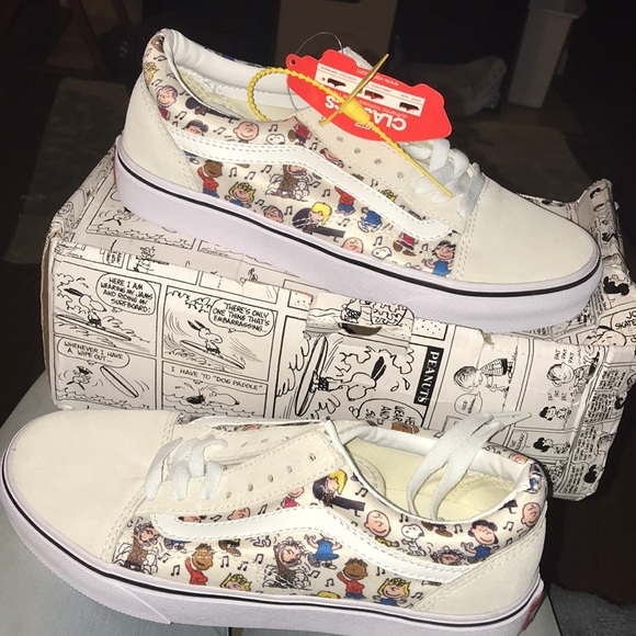 womens peanuts vans
